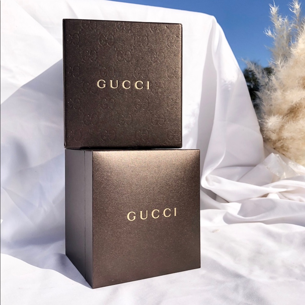 Gucci hinge box w/ cover (810)